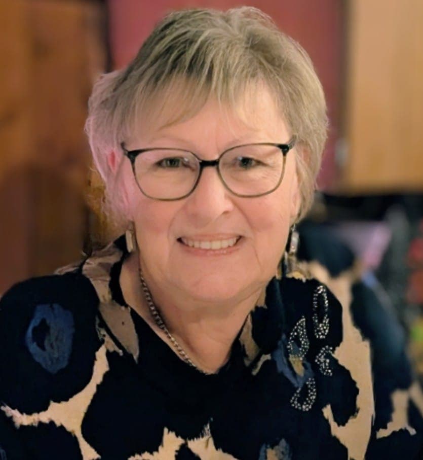 Frau Monika Essien